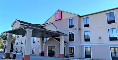 Мотель Red Roof Inn & Suites Bloomsburg - Mifflinville