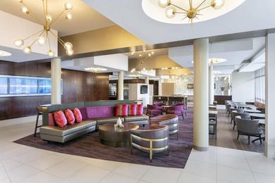 Отель SpringHill Suites by Marriott Philadelphia Airport / Ridley Park