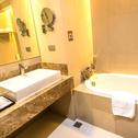 Отель Acacia Hotel Manila - Multiple Use and Staycation Approved