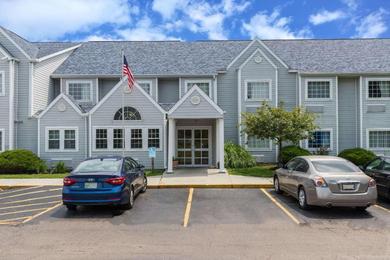 Отель Microtel Inn & Suites by Wyndham Riverside