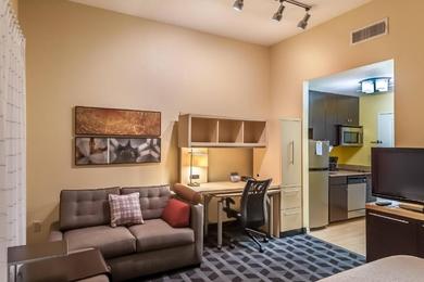 Отель TownePlace Suites Dallas DeSoto