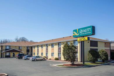 Quality Inn & Suites West Bend