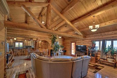 Holiday home Exquisite Log Home with Lander Valley Views!