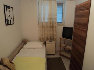 Apartments Lička 25