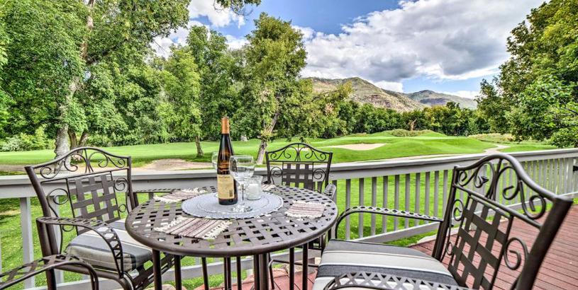 Дом отдыха Modern Dalton Ranch Golf Club Home with Mtn View