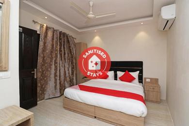 Hotel OYO 72863 New Satkar Hotel