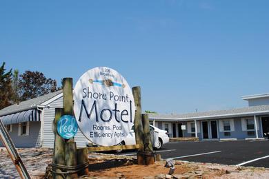 Мотель Shore Point Motel
