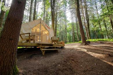 Люкс-шатер Tentrr Signature Site-Say Hello 2 Heaven at Tentrr Catskill Retreat-Single Camp