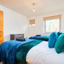 Apartments Stunning Bristol Abode -Sleeps 6 with Balcony!