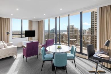 Meriton Suites Pitt Street, Sydney