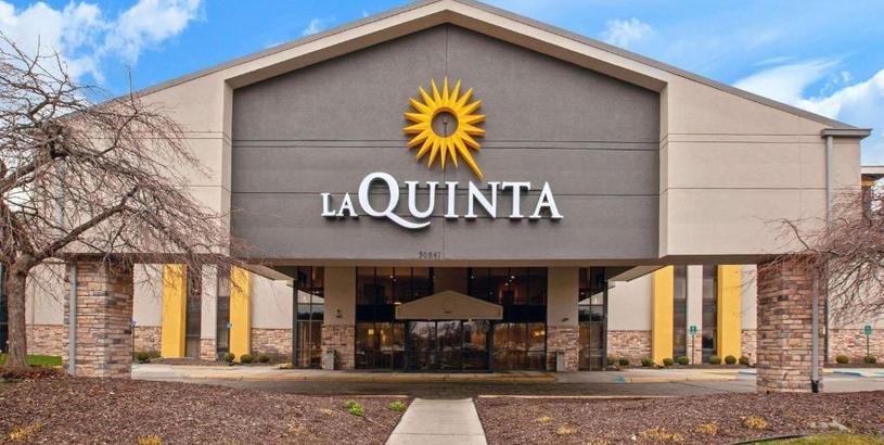 Отель La Quinta by Wyndham Detroit Metro Airport