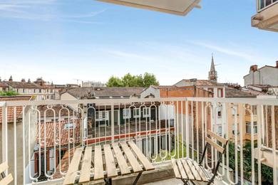 2br in Toulouse colors with balcony close to the train station Welkeys