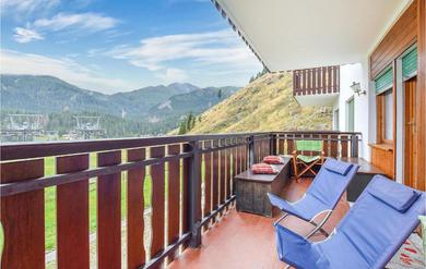 Apartments Nice apartment in San Martino di Castroz with 2 Bedrooms