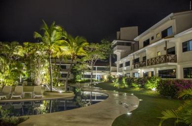 Resort Private family room in Coronado Luxury Club & Suites