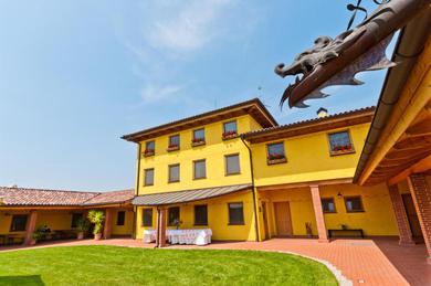 Guest house Corte all'Olmo