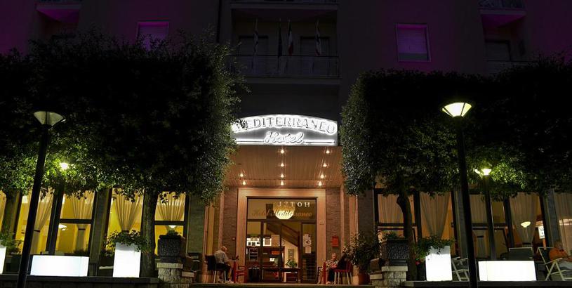 Отель Hotel Mediterraneo
