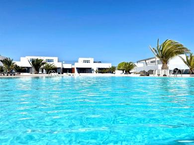 Apartments Adosado con Wifi, terraza, piscina y bonita vista en Puerto Calero