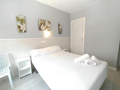 Guest house Hostal Albero by gaiarooms