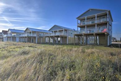 Holiday home Oceanfront Retreat with Decks Steps to Surfside Beach
