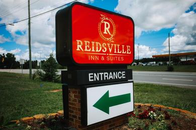 Hotel Reidsville Inn & Suites