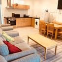  Entire Flat with Three Bedrooms N 2