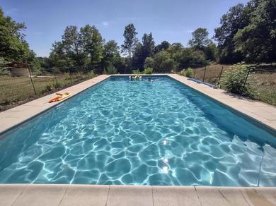 Holiday home Gîte indépendante à la campagne avec piscine