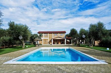 Вилла Li Canali Chalet -Villa con piscina privata in Salento