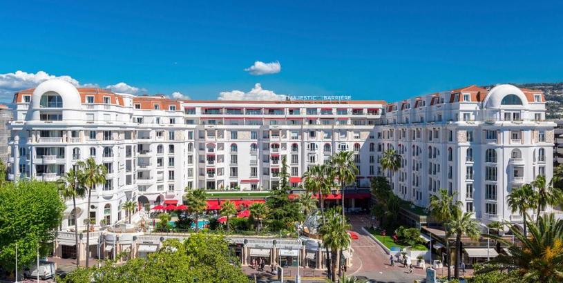 Отель Hôtel Barrière Le Majestic Cannes
