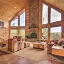 Holiday home Gorgeous Alton Cabin with Deck and Mountain Views