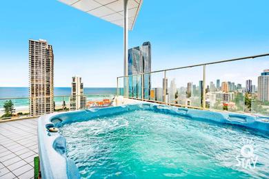Executive Penthouse with Rooftop Spa - AMAZING! - Wings Resort Surfers Paradise
