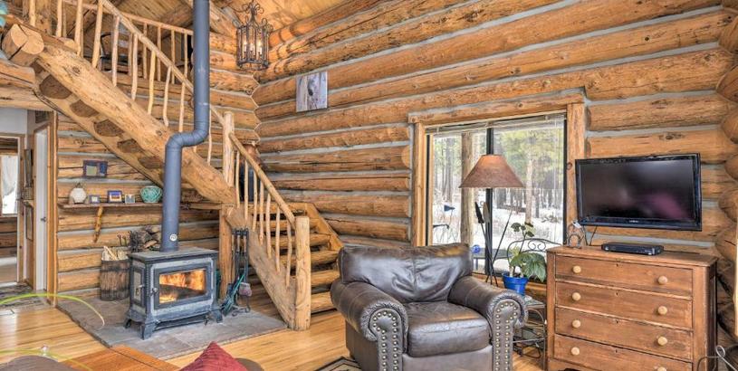 Holiday home Private Nature Escape - Drive to Fishing and Hiking!