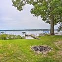 Holiday home Serene River Retreat with Private Beach and Dock!
