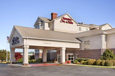 Отель Hampton Inn & Suites Providence-Warwick Airport