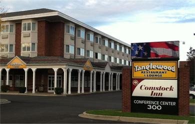 Отель Comstock Inn & Conference Center