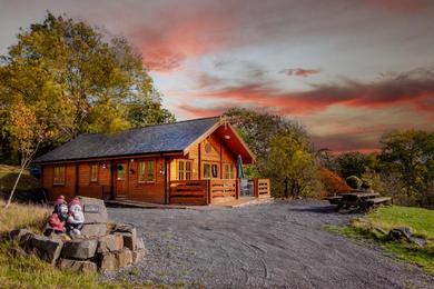 Шале The George Cabin - Log Cabin in Wales with Hot tub