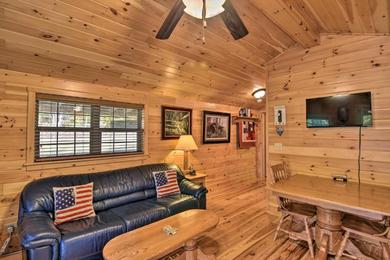 Дом отдыха Cozy Anchors Away Cabin Hideaway with Fire Pit!