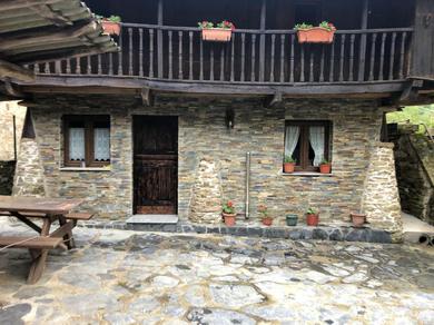 Holiday home 2 bedrooms house with wifi at Tineo