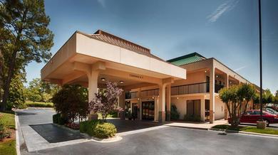 Hotel SureStay Plus Hotel by Best Western Southern Pines Pinehurst