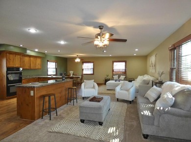 Holiday home Six Bedroom House in Pella