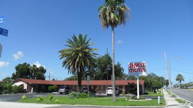 Motel Skylit Motel
