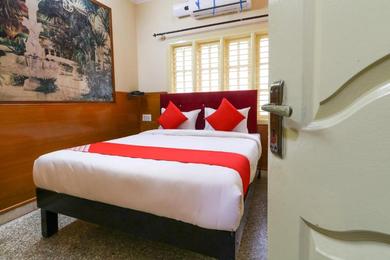 Hotel OYO Sree Lakshmi Residency Near Hare Krishna Hill
