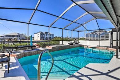Holiday home Apollo Beach Getaway with Dock and Pool!