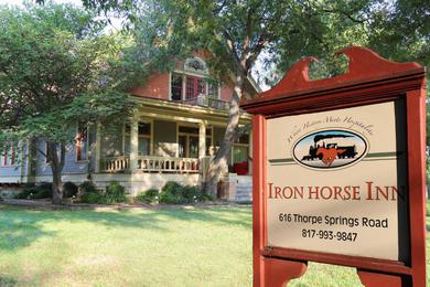 Guest house Iron Horse Inn