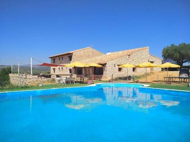 Villa 6 bedrooms villa with private pool enclosed garden and wifi at La Salzadella
