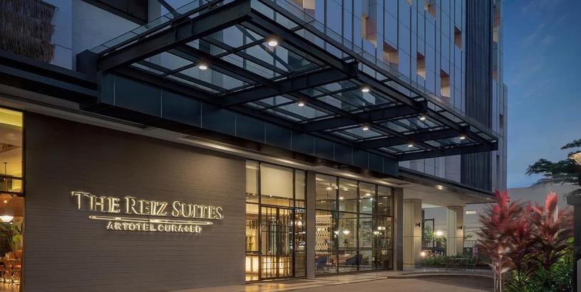 Отель The Reiz Suites, ARTOTEL Curated