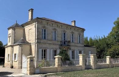 Гостевой дом Suite privative Abella - Aile de maison bourgeoise