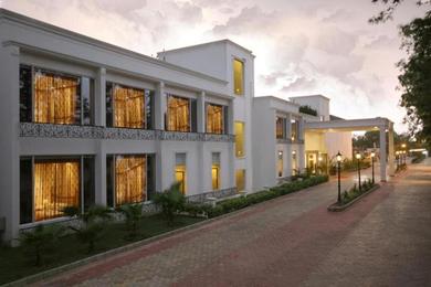 Resort Country Inn & Suites by Radisson, Delhi Satbari