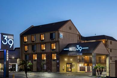 Отель The Hotel 39