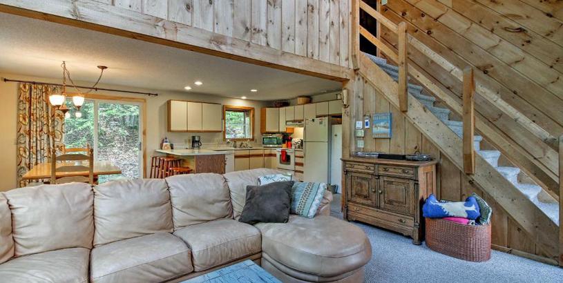 Holiday home Spacious Home Adjacent to Mt Snow with Game Room!