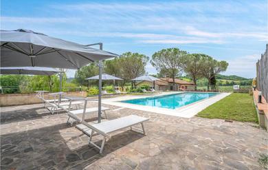 Holiday home Stunning home in Colle di Val d'Elsa with Outdoor swimming pool, Sauna and 2 Bedrooms